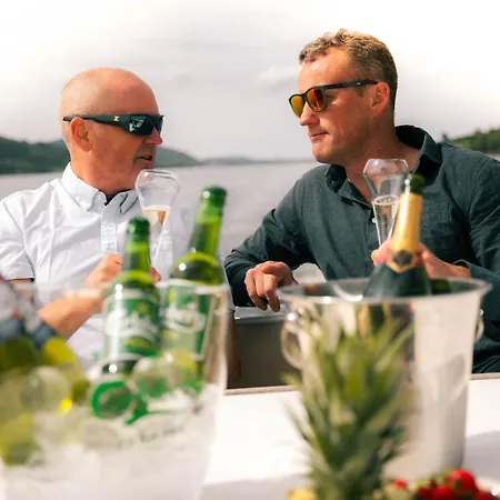 Fjords Norway Hotel na wodzie Bergen